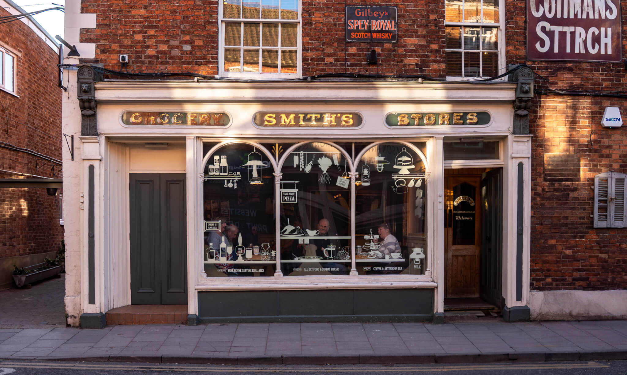 Smiths Bourne About Us scaled